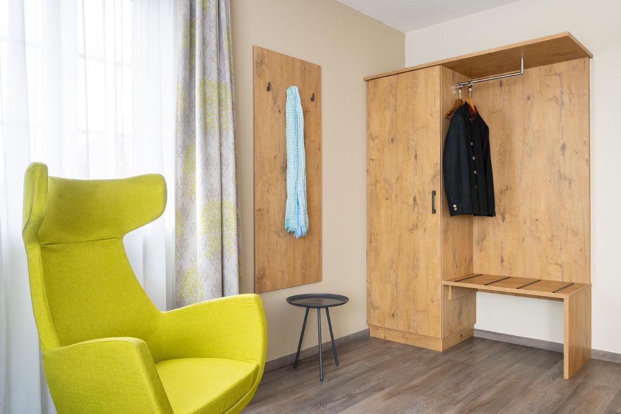 Hotel Neuwirt 할버그무스 외부 사진