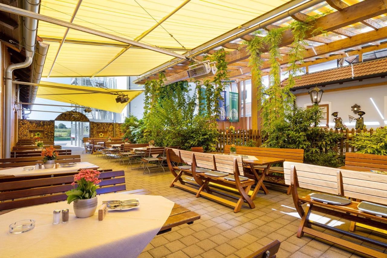 Hotel Neuwirt 할버그무스 외부 사진